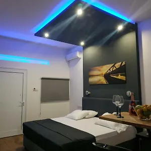Takis , Ayía Nápa Chypre